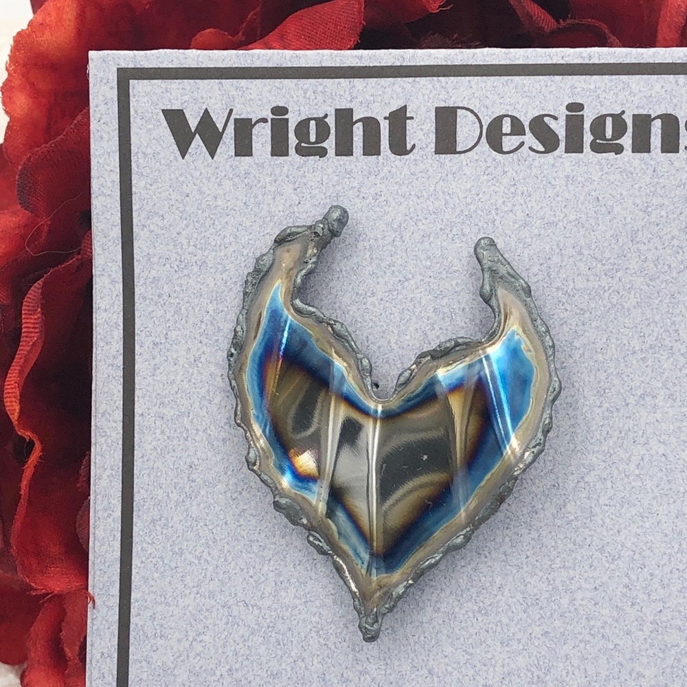 🌼 Horned Heart Funky Metal Artesian Pin Brooch